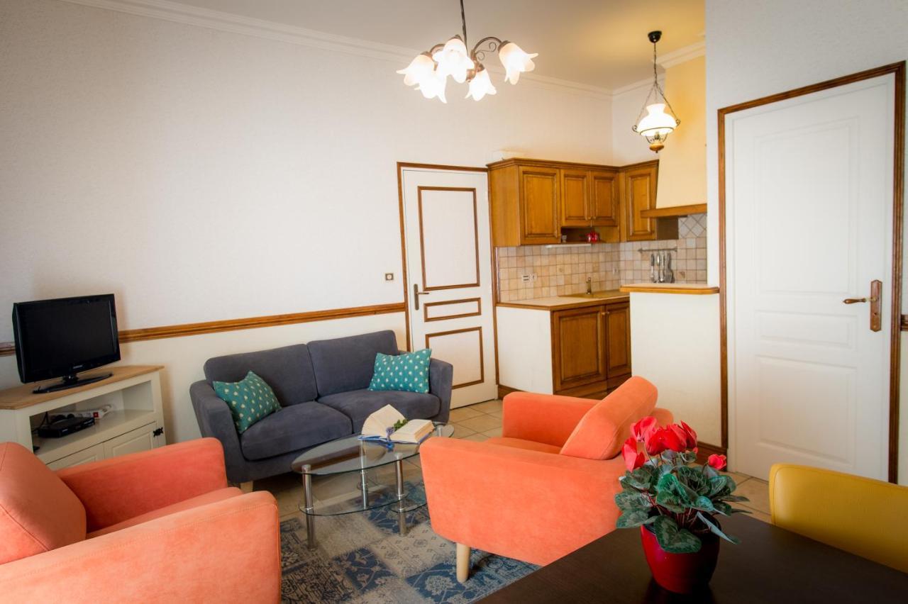 Les Magnolias Holiday Homes Lalinde 外观 照片
